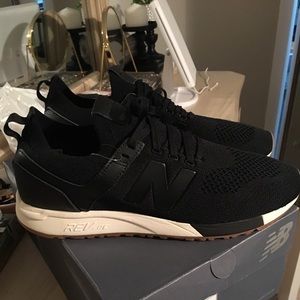 New- New Balance 247 Black never worn w box.